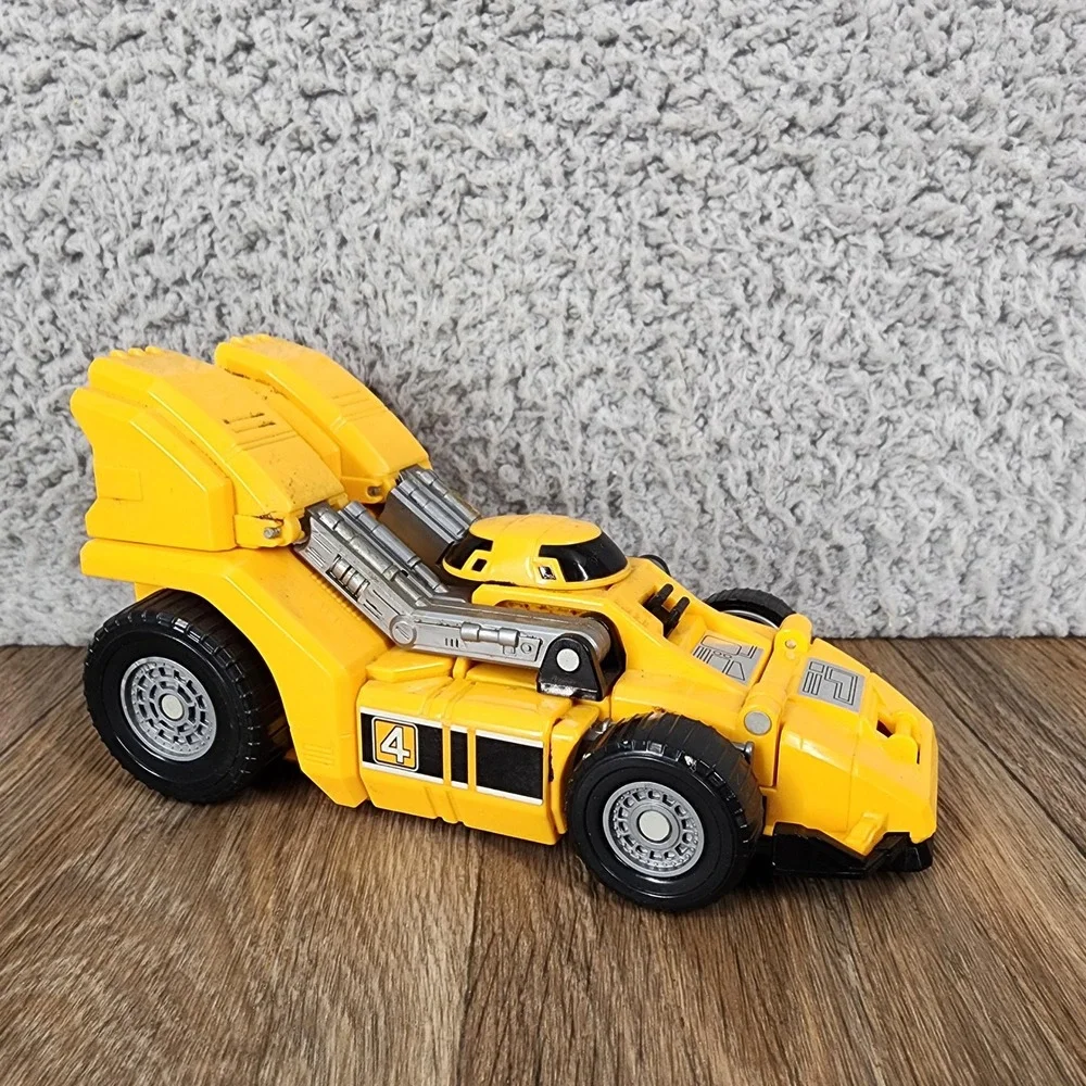 Vintage 1980s Bandai Transforming Robot Yellow Race Car #4 Action Figure 6